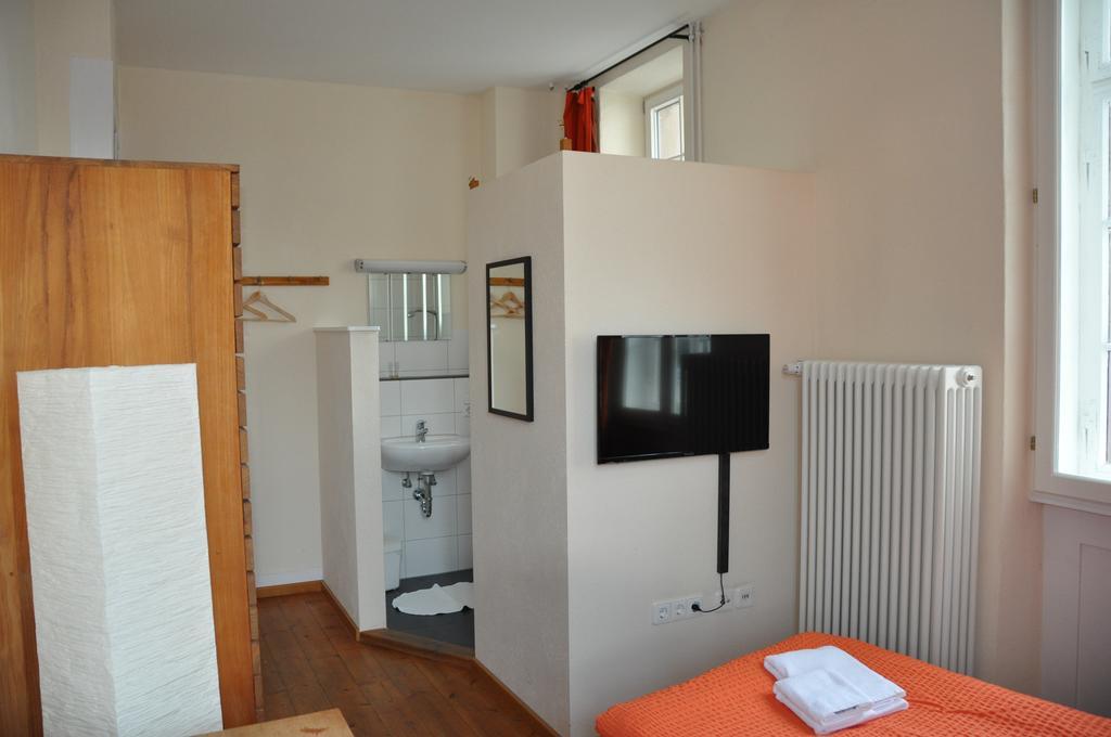 Gaestehaus Stuttgart36 Maulbronn Kamer foto