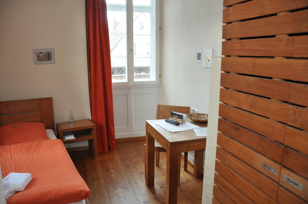 Gaestehaus Stuttgart36 Maulbronn Kamer foto